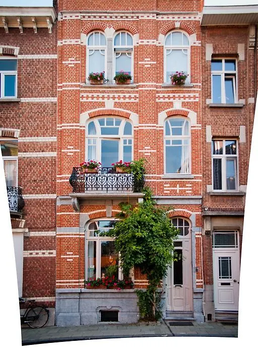 B&B Lodging At 8-1